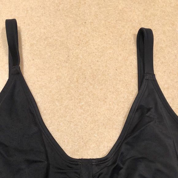 Athleta Stitched Band Black Bikini Top, size 38 B/C - Picture 6 of 15
